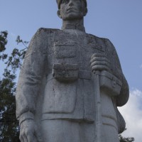 Jugur - Monumentul Eroilor