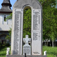 Valea Danului - Monument în cinstea eroilor căzuți în Primul Război Mondial 1916-1918 și în Al Doilea Război Mondial 1941-1945