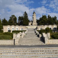 Valea Mare Pravăț - Mateiaș - Mausoleul Eroilor căzuți în Primul Război Mondial